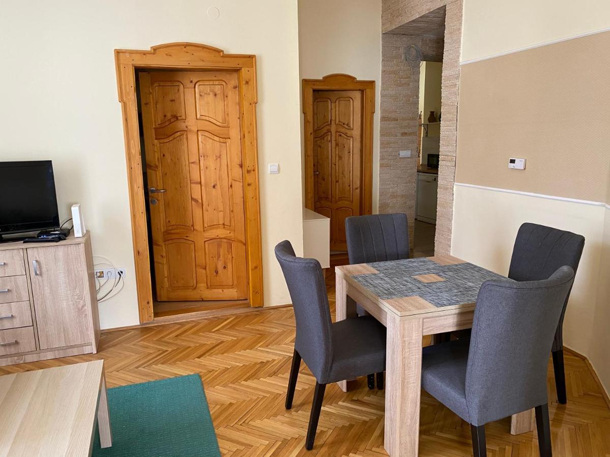 Apartment Ambrozia